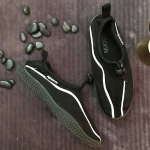 Boy water shoes, size 1 kids